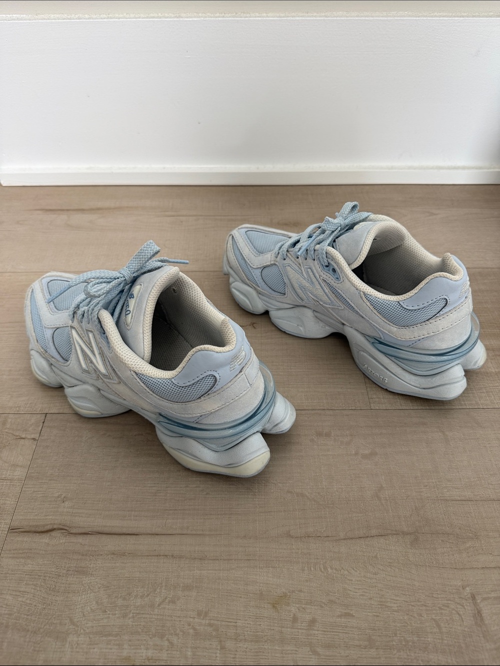 New Balance 9060 - U4.5/W6 - Sea Salt Oxford Blue - Picture 6 of 7